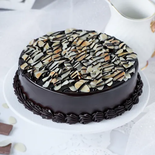 Easy Almond Flour Chocolate Cake {Gluten-Free}